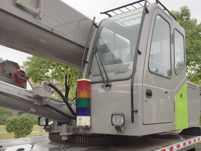 工程机械力矩限制器状态指示灯图